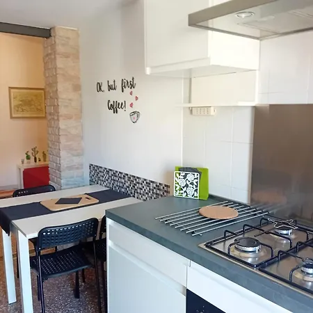 Lägenhet Appiolatino Il Geco